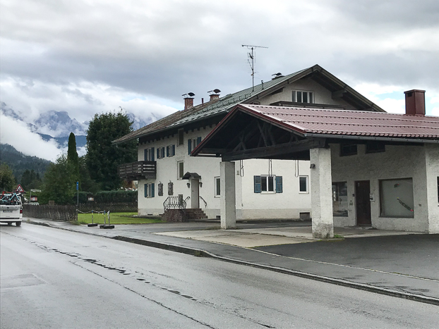 alte Tankstelle in Wallgau