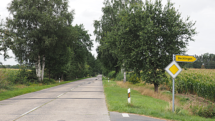 Die alte B3 nach Norden in Becklingen
